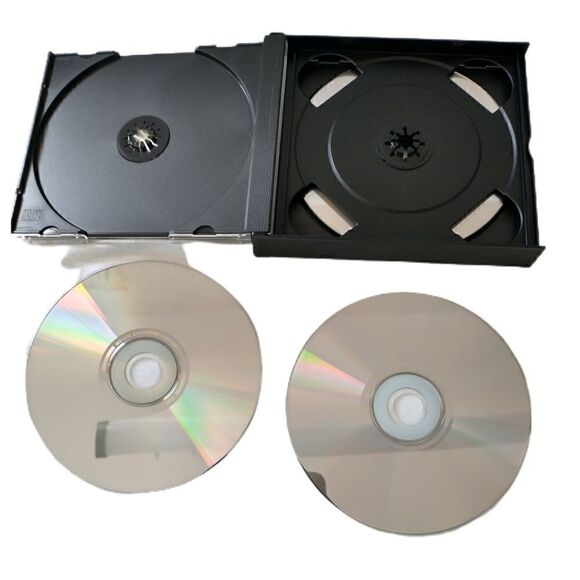 Star Wars Knights Of The Old Republic WINDOWS LucasArts Bioware 2003 4 Discs - Picture 6 of 12